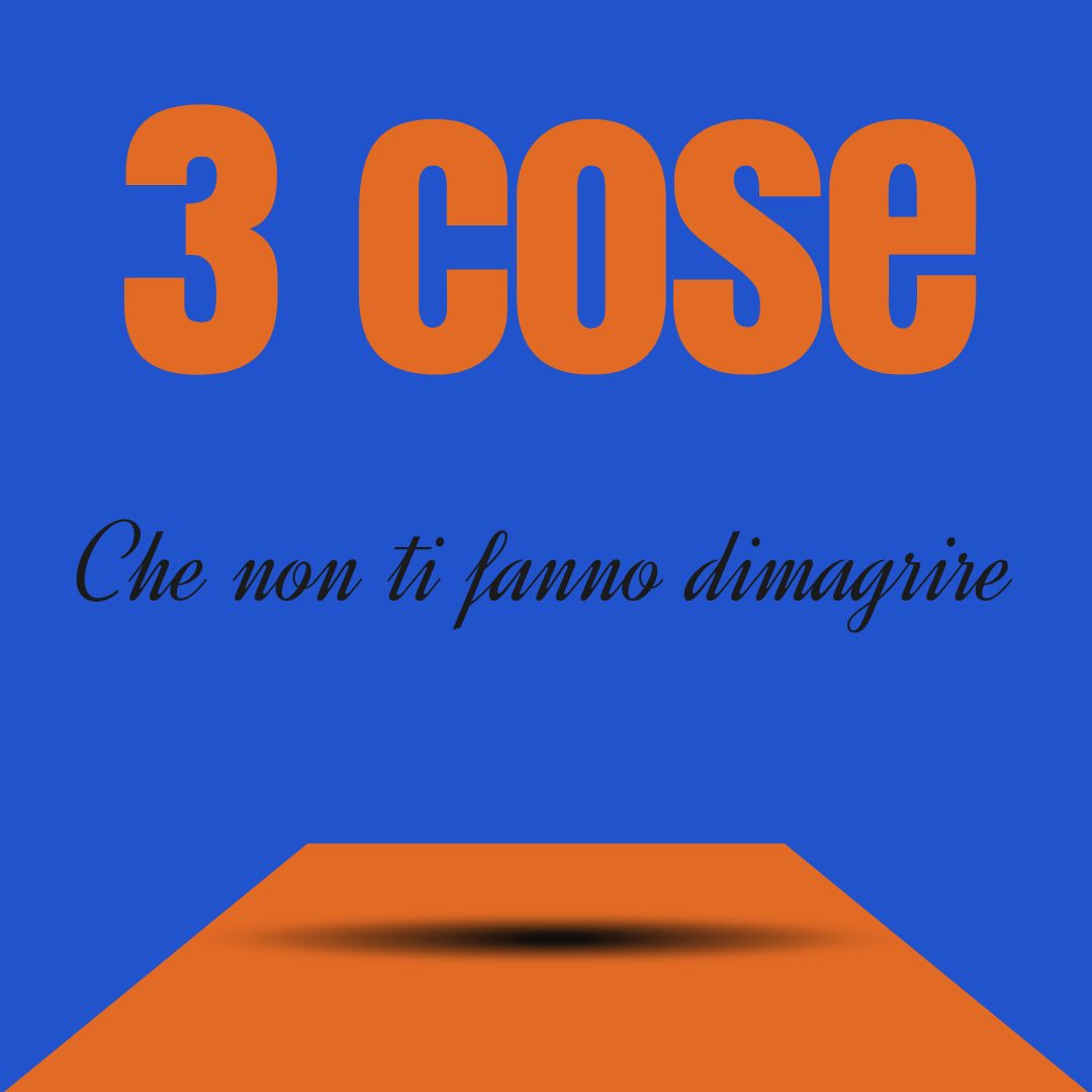 Coppa di fragole su tagliere, intolleranza istamina coppa di fragole su tagliere