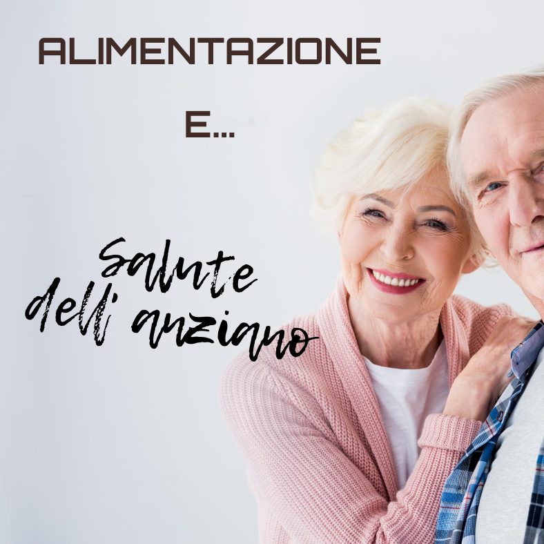 Coppa di fragole su tagliere, intolleranza istamina coppa di fragole su tagliere