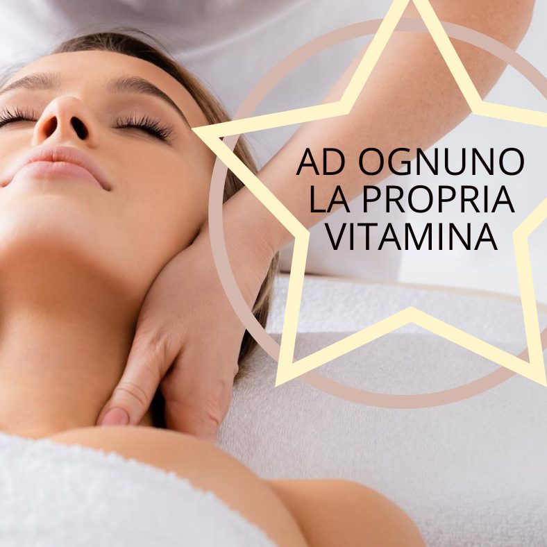 ragazza che riceve massaggio cervicale